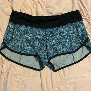 lululemon Speed Up Low Rise Lined Short 2.5” Size 6